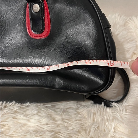 Roots vintage PVC shoulder handbag. - Picture 8 of 10